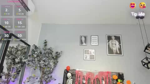 Katerine online show from 10/19/25, 03:51