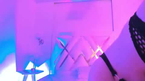 Snapshot of kattengel chatting on 12/04/25, 11:41 katt online show from 12/04/25, 11:41