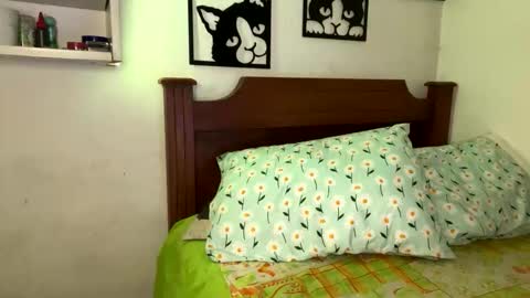 Snapshot of kattia_23 chatting on 11/06/25, 03:18 kattia online show from 11/06/25, 03:18