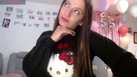 Snapshot of kattie_love chatting on 02/02/25, 01:45 kattie online show from 02/02/25, 01:45