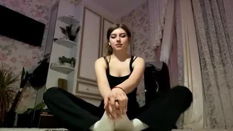 Molly online show from 05/16/26, 07:12