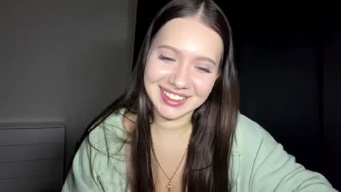 Elizabeth online show from 06/08/26, 05:13