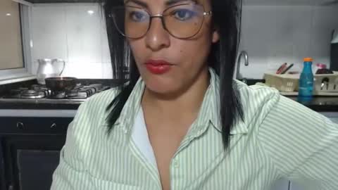 Snapshot of kattleyagray chatting on 11/26/25, 08:54 KattleyaGrey online show from 11/26/25, 08:54