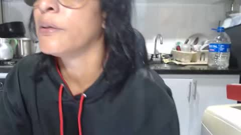 Snapshot of kattleyagray chatting on 12/14/25, 11:26 KattleyaGrey online show from 12/14/25, 11:26