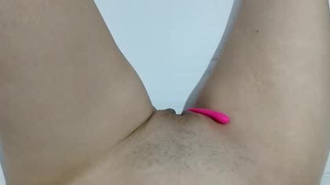 Snapshot of kattrinah_nikitta chatting on 10/15/25, 06:52 nikitta online show from 10/15/25, 06:52