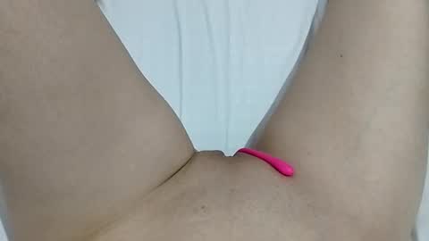 Snapshot of kattrinah_nikitta chatting on 11/06/25, 06:42 nikitta online show from 11/06/25, 06:42