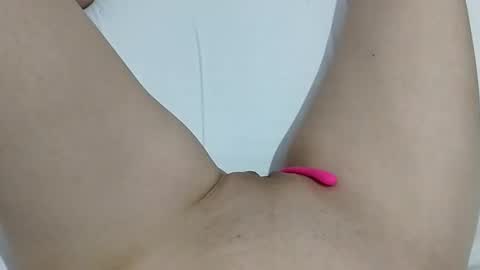 Snapshot of kattrinah_nikitta chatting on 11/09/25, 05:22 nikitta online show from 11/09/25, 05:22