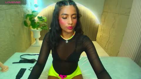 Snapshot of katty_berry_r chatting on 12/05/25, 09:00 Katty online show from 12/05/25, 09:00