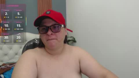 Snapshot of katty_findom_ chatting on 12/18/25, 09:26 katty online show from 12/18/25, 09:26