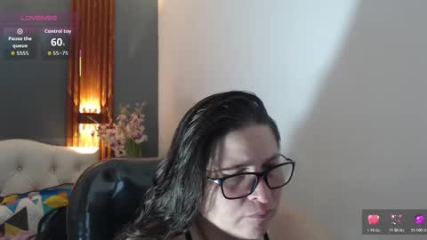 Snapshot of katty_findom_ chatting on 01/13/26, 09:03 katty online show from 01/13/26, 09:03