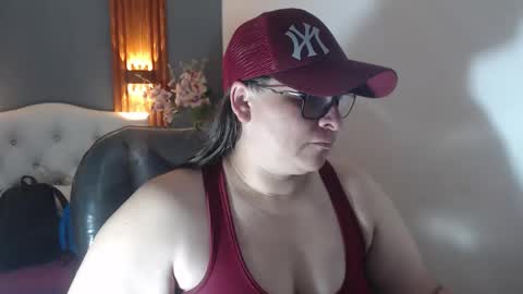 Snapshot of katty_findom_ chatting on 02/12/26, 09:48 katty online show from 02/12/26, 09:48
