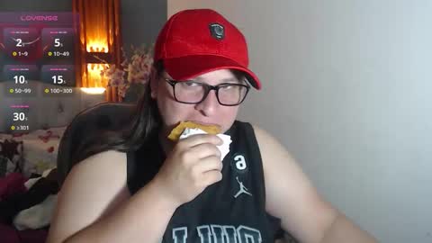 Snapshot of katty_findom_ chatting on 02/18/26, 12:01 katty online show from 02/18/26, 12:01