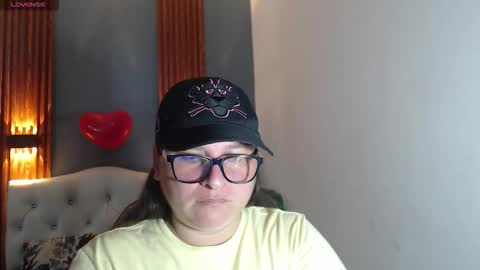 Snapshot of katty_findom_ chatting on 03/01/26, 12:07 katty online show from 03/01/26, 12:07