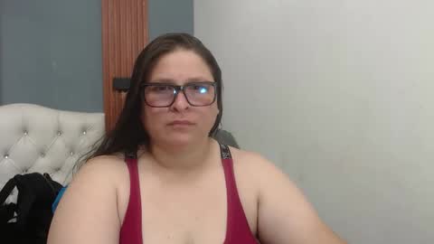 Snapshot of katty_findom_ chatting on 05/27/26, 12:24 katty online show from 05/27/26, 12:24