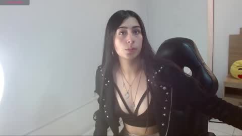 katty_love01 online show from 02/11/25, 03:40