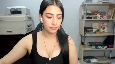 katty_love01 online show from 09/10/25, 03:45