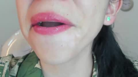 Katty online show from 11/14/25, 08:40