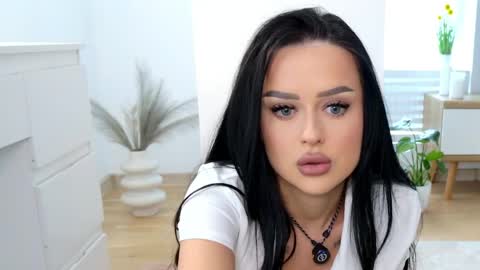 Katty Perry online show from 05/02/26, 02:11