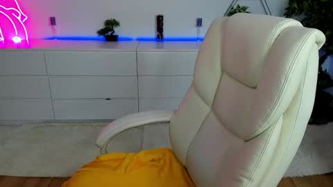 Snapshot of katty_rose8 chatting on 09/26/25, 06:56 Katty online show from 09/26/25, 06:56