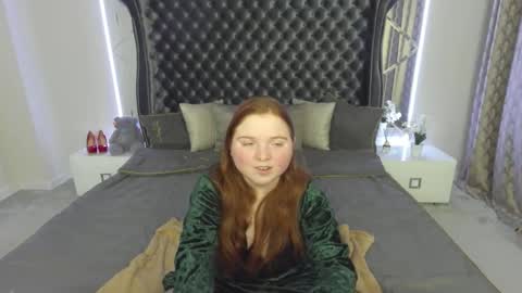 Snapshot of katty_rose8 chatting on 11/08/25, 06:40 Katty online show from 11/08/25, 06:40