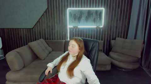 Snapshot of katty_rose8 chatting on 11/13/25, 06:29 Katty online show from 11/13/25, 06:29