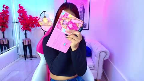 Snapshot of katty_rounds chatting on 11/08/25, 12:38 katty_rounds online show from 11/08/25, 12:38