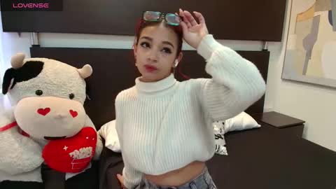 Snapshot of katty_rounds chatting on 11/29/25, 12:08 katty_rounds online show from 11/29/25, 12:08