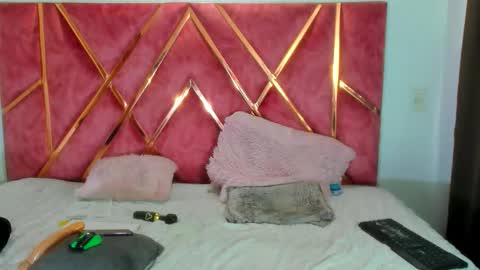 katty sanz1 online show from 10/19/25, 11:55