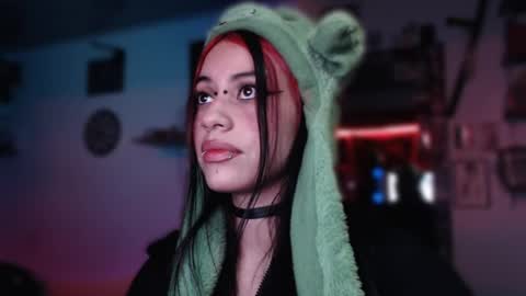      online show from 01/10/25, 09:23