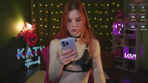 Snapshot of katy_ethereal chatting on 09/26/25, 02:15 Katy - online show from 09/26/25, 02:15