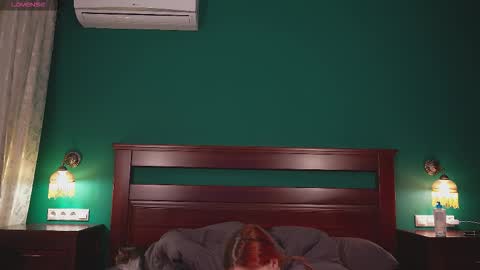 Katy      -    online show from 11/13/25, 12:15