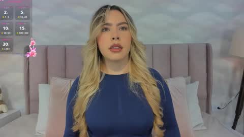 Snapshot of katya_blonde chatting on 10/17/25, 12:08 katya_blonde online show from 10/17/25, 12:08
