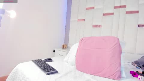 Snapshot of katya_rousseav chatting on 05/23/26, 03:34 Katya online show from 05/23/26, 03:34