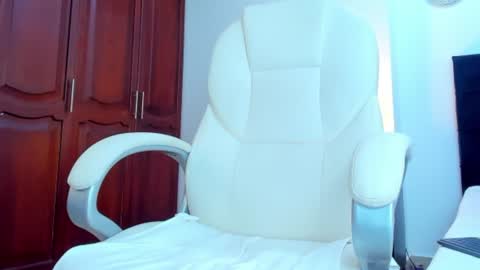 KATYAJHONSS online show from 12/06/24, 11:14