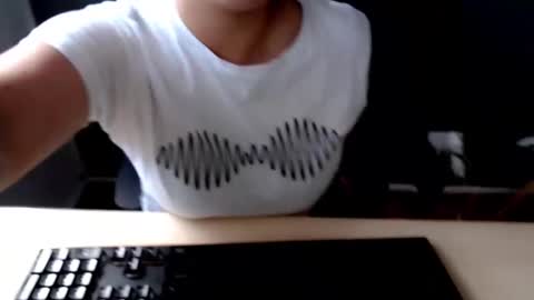 KATY online show from 02/09/25, 01:03