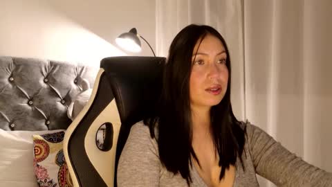 Snapshot of katybelladonna chatting on 02/18/26, 02:40 KATY online show from 02/18/26, 02:40