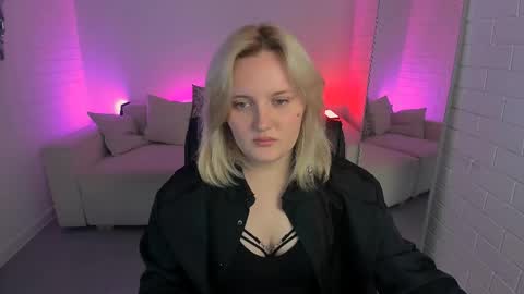 Snapshot of katybriggs chatting on 04/19/26, 05:18 Katy online show from 04/19/26, 05:18