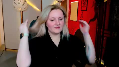Snapshot of katybriggs chatting on 05/03/26, 05:13 Katy online show from 05/03/26, 05:13