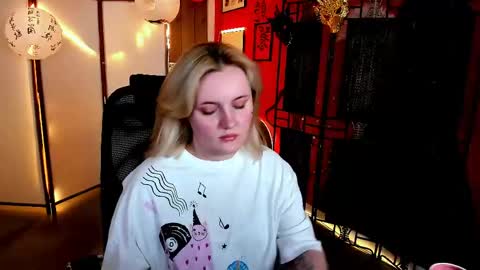 Snapshot of katybriggs chatting on 05/20/26, 05:24 Katy online show from 05/20/26, 05:24
