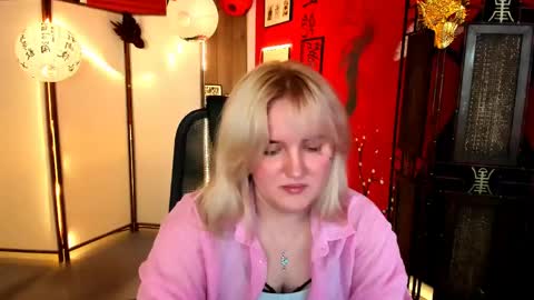 Snapshot of katybriggs chatting on 05/26/26, 05:25 Katy online show from 05/26/26, 05:25