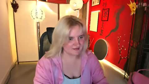 Snapshot of katybriggs chatting on 06/04/26, 06:08 Katy online show from 06/04/26, 06:08