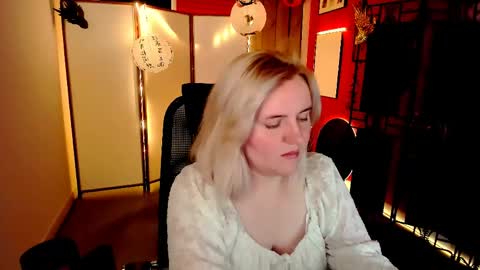 Snapshot of katybriggs chatting on 06/06/26, 05:23 Katy online show from 06/06/26, 05:23