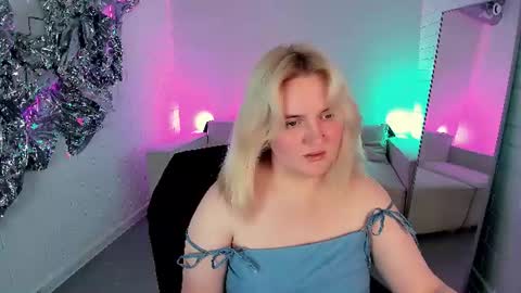Snapshot of katybriggs chatting on 06/11/26, 05:49 Katy online show from 06/11/26, 05:49