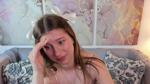 katymeaw online show from 05/26/26, 01:34