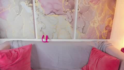 katymeaw online show from 07/28/26, 11:17