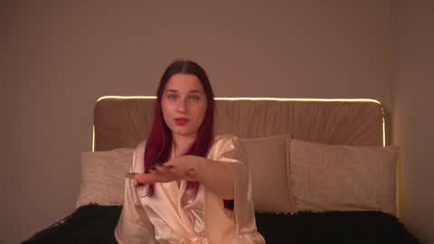 Mia  Lovense is active Private is Open online show from 01/16/26, 04:27