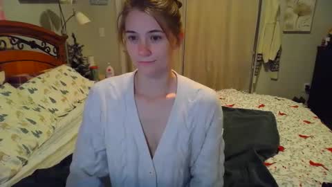 Snapshot of katynowhere chatting on 12/31/24, 01:57 Katy online show from 12/31/24, 01:57