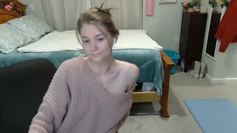 Snapshot of katynowhere chatting on 02/24/25, 04:16 Katy online show from 02/24/25, 04:16