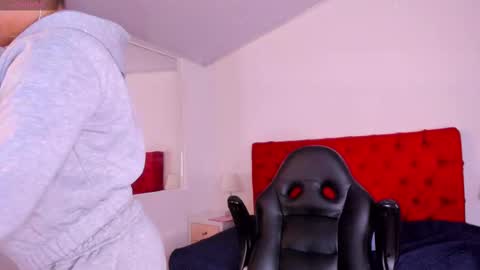 katyortiz online show from 09/20/25, 11:50