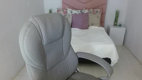 katyrojas online show from 11/04/25, 12:15